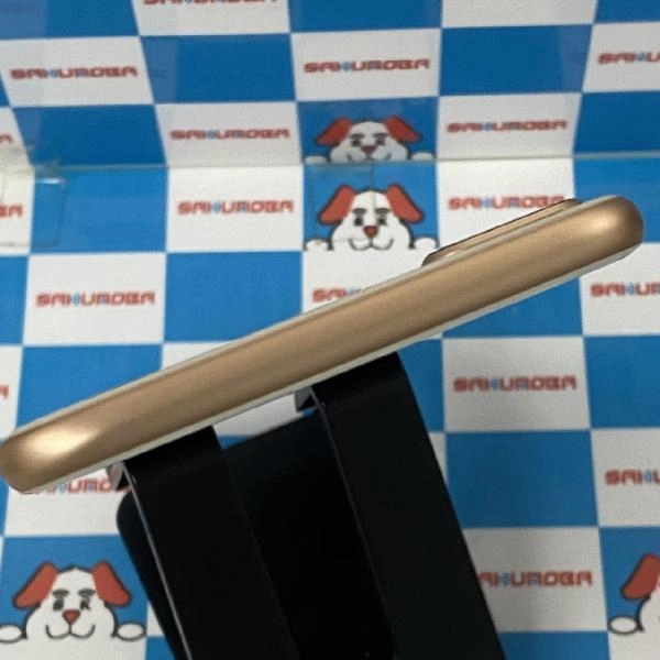 iPhone8 Plus au版SIMフリー 64GB MQ9M2J/A A1898