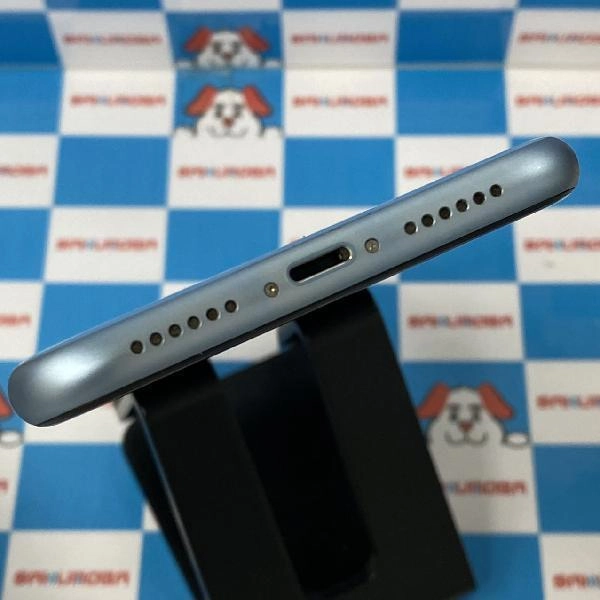 iPhoneXR au版SIMフリー 64GB MT0E2J/A A2106