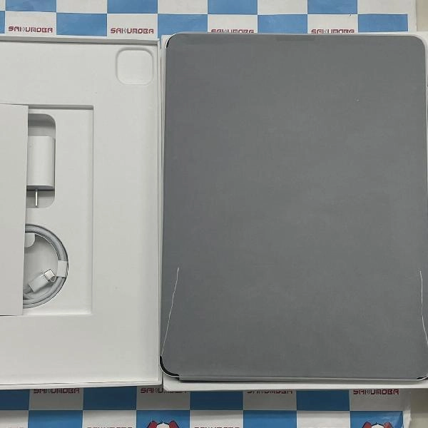 iPad Pro 12.9インチ 第6世代 Wi-Fiモデル 256GB MNXT3J/A A2459