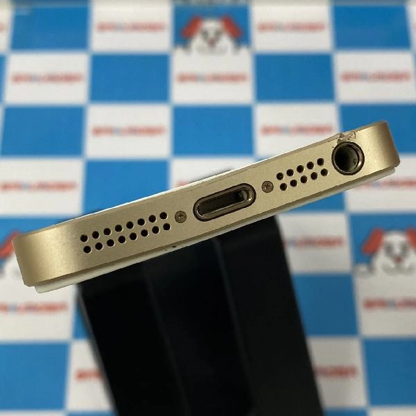 iPhoneSE SoftBank版SIMフリー 32GB MP842J/A A1723