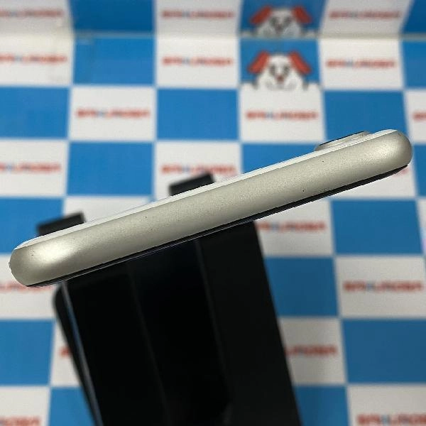 iPhoneSE 第2世代 au版SIMフリー 128GB MHGU3J/A A2296 ホワイト