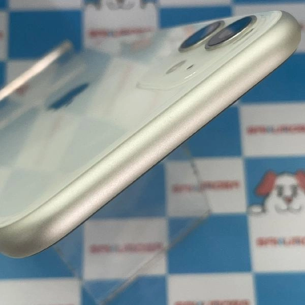 iPhone11 docomo版SIMフリー 64GB MWLU2J/A A2221 極美品 ホワイト