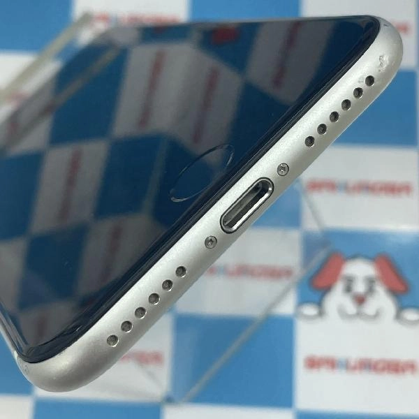 iPhoneSE 第2世代 docomo版SIMフリー 128GB MHGU3J/A A2296 ホワイト