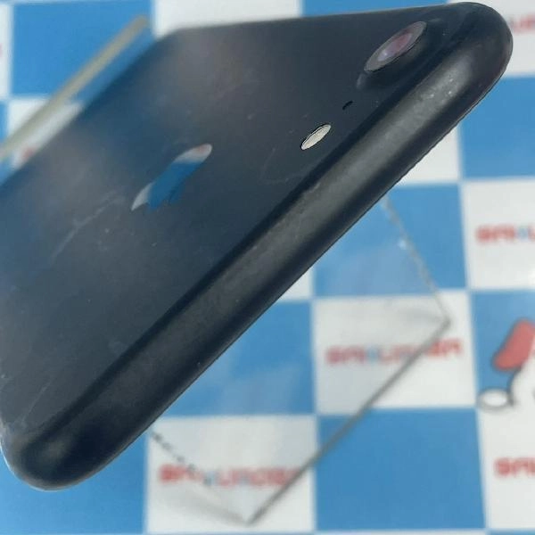 iPhone7 SoftBank版SIMフリー 32GB MNCE2J/A A1779 ジャンク品 ブラック