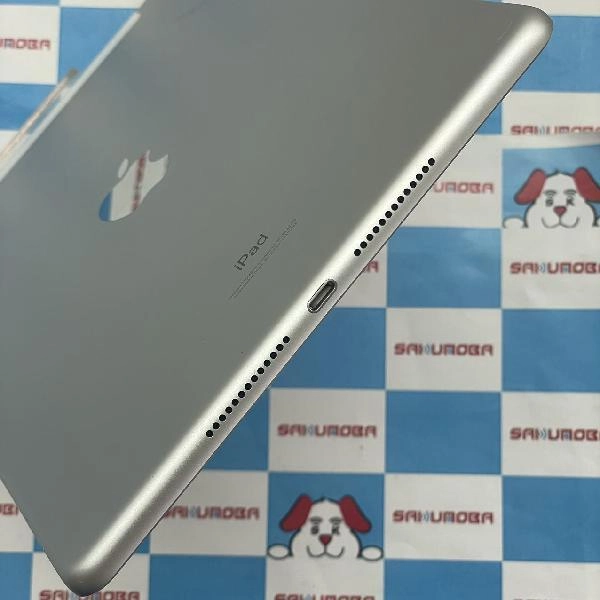 iPad 第8世代 au版SIMフリー 128GB MYMM2J/A A2429