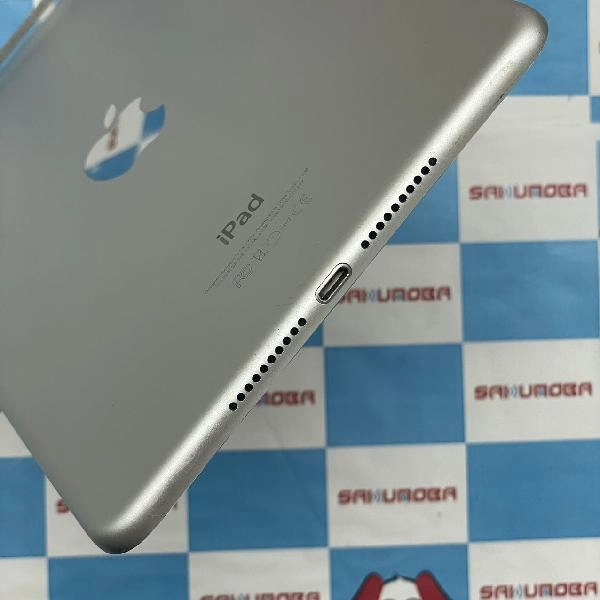 iPad mini 第4世代 Wi-Fiモデル 128GB MK9P2J/A A1538 シルバー
