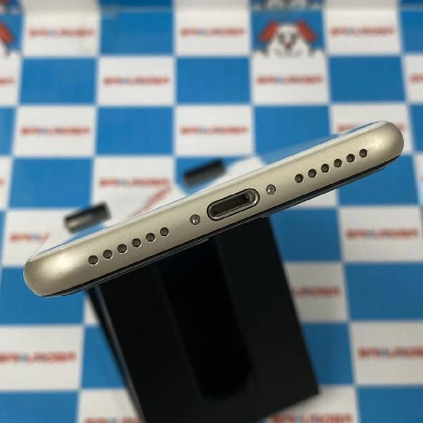 iPhoneSE 第3世代 SoftBank版SIMフリー 64GB MMYD3J/A A2782