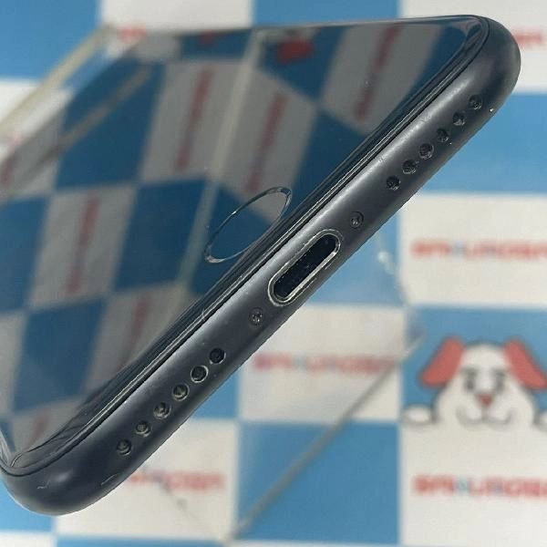 iPhoneSE 第2世代 SoftBank版SIMフリー 128GB MXD02J/A A2296 ブラック