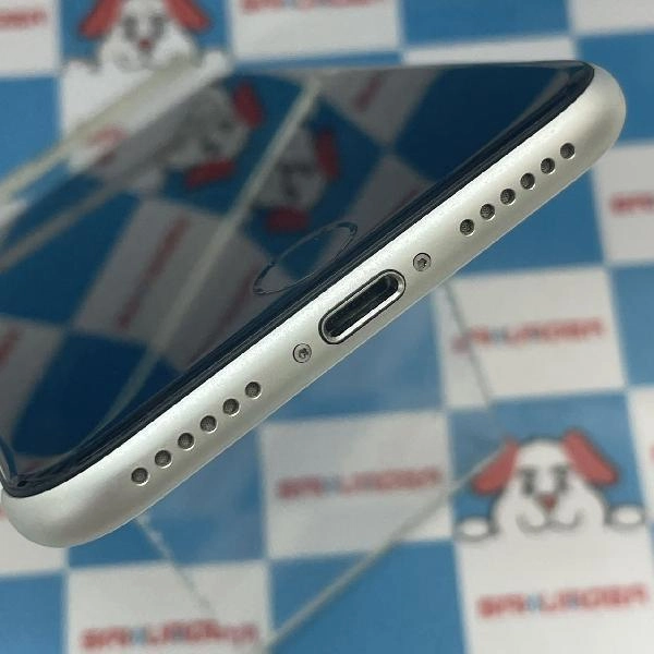 iPhoneSE 第2世代 au版SIMフリー 64GB MX9T2J/A A2296 極美品 ホワイト