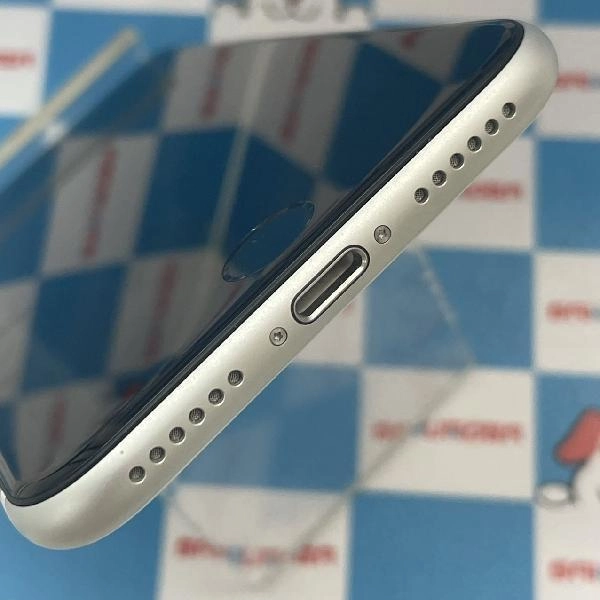 iPhoneSE 第2世代 Apple版SIMフリー 128GB NXD12J/A A2296 ホワイト