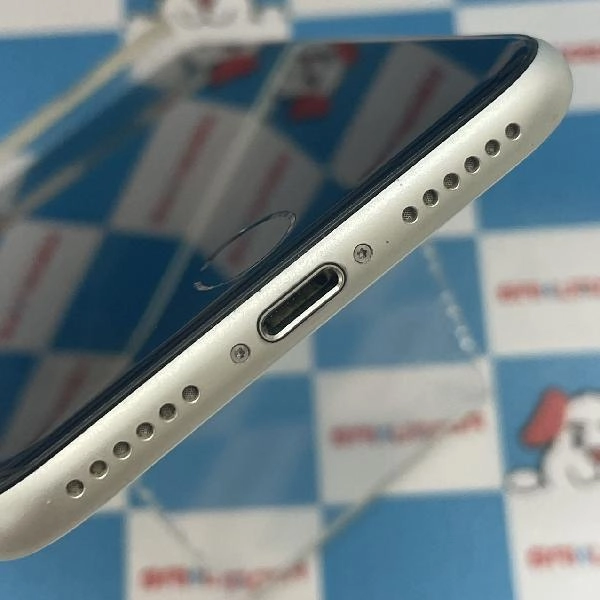 iPhoneSE 第2世代 au版SIMフリー 256GB MXVU2J/A A2296 ホワイト