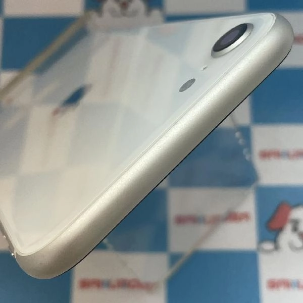 iPhoneSE 第2世代 au版SIMフリー 256GB MXVU2J/A A2296 ホワイト