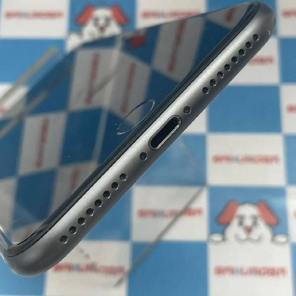 iPhone8 Plus docomo版SIMフリー 64GB MQ9K2J/A A1898