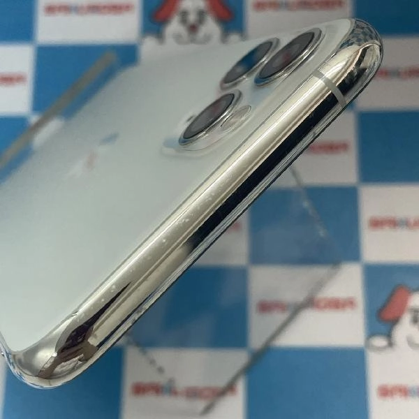 iPhone11 Pro au版SIMフリー 64GB MWC32J/A A2221