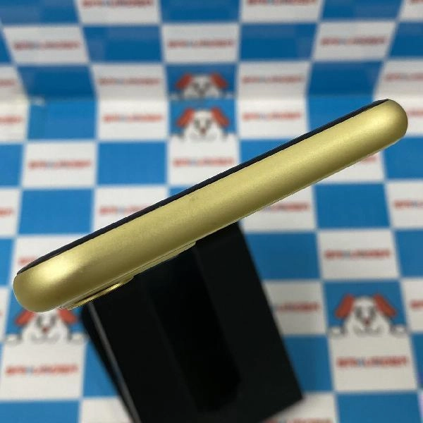 iPhone11 au版SIMフリー 64GB MWLW2J/A A2221 イエロー