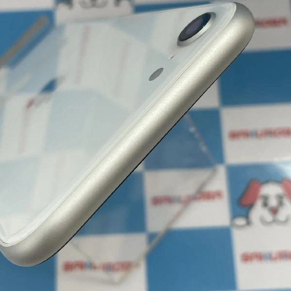 iPhoneSE 第2世代 au版SIMフリー 64GB MHGQ3J/A A2296 新品同様 ホワイト