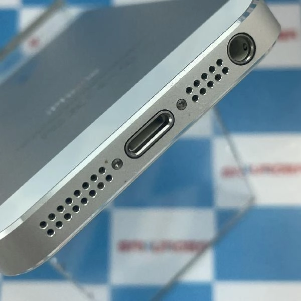 iPhone5 au 16GB ME040J/A ホワイト