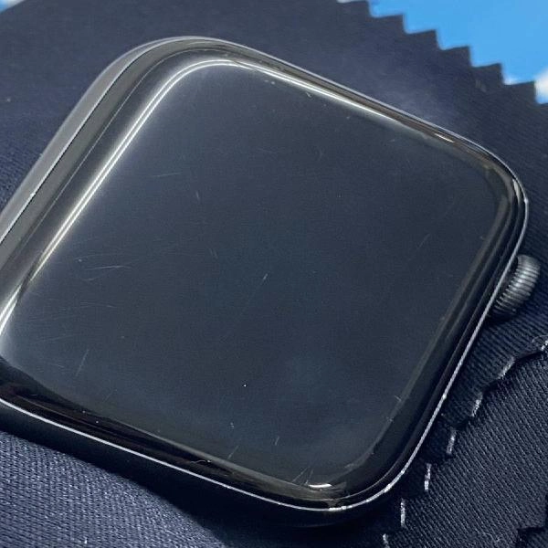 Apple Watch SE GPSモデル  MYDT2J/A A2352