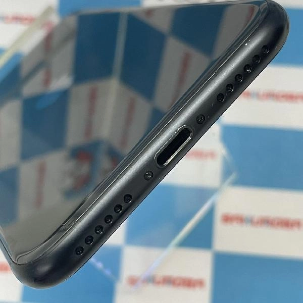 iPhoneSE 第2世代 au版SIMフリー 64GB MHGP3J/A A2296 ブラック