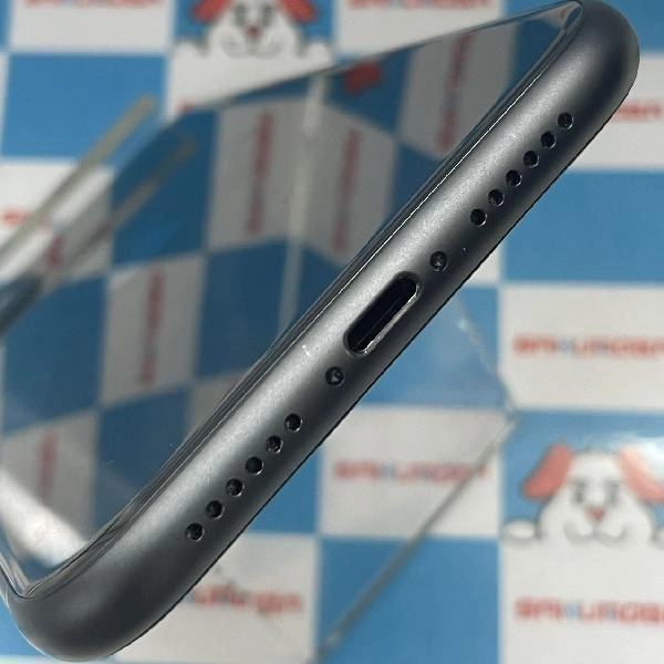 iPhone11 au版SIMフリー 64GB MWLT2J/A A2221 ブラック