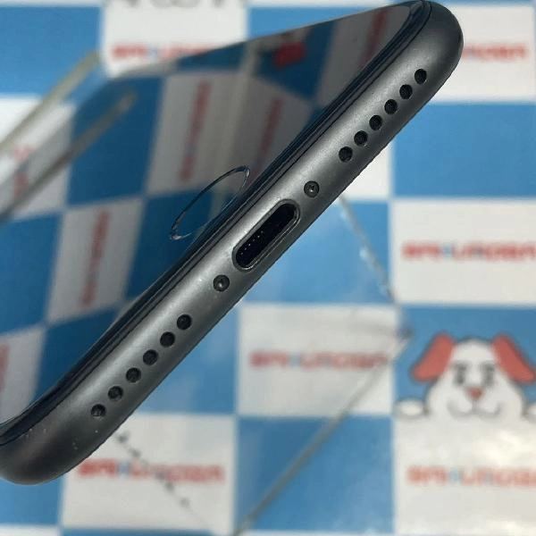 iPhone8 docomo版SIMフリー 64GB MQ782J/A A1906 スペースグレイ