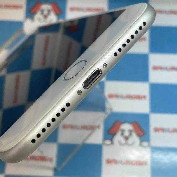 iPhone7 Plus au版SIMフリー 32GB MNRA2J/A A1785 極美品 シルバー