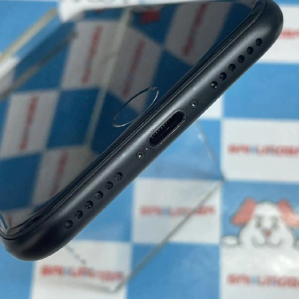 iPhoneSE 第2世代 au版SIMフリー 64GB MHGP3J/A A2296 ブラック