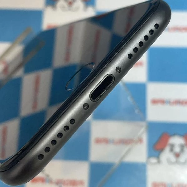 iPhone8 au版SIMフリー 64GB MQ782J/A A1906 スペースグレイ