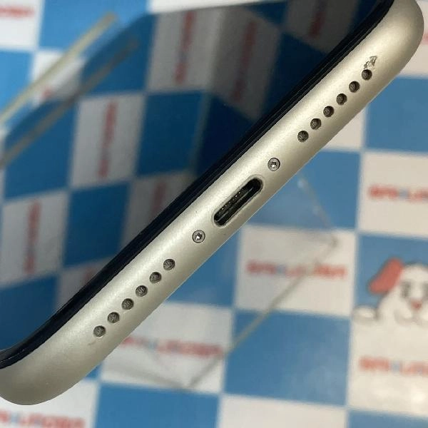 iPhone11 SoftBank版SIMフリー 64GB MWLU2J/A A2221 ホワイト