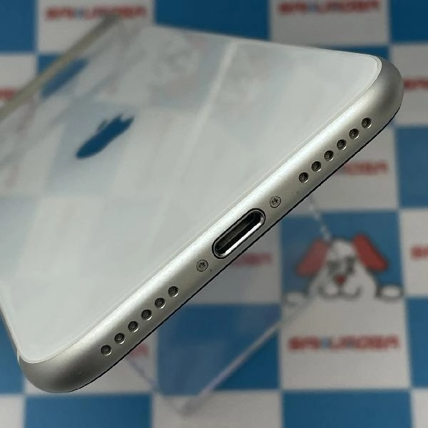 iPhoneSE 第2世代 au版SIMフリー 128GB MHGU3J/A A2296 極美品 ホワイト