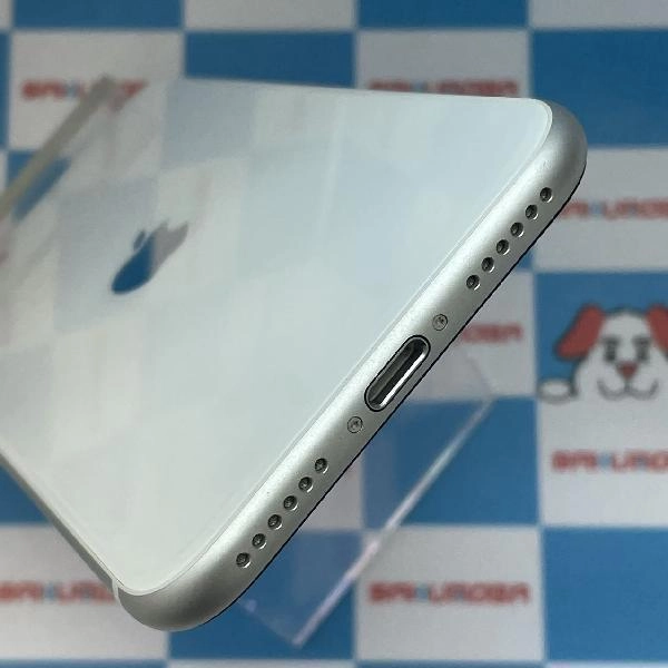 iPhoneSE 第2世代 au版SIMフリー 64GB MX9T2J/A A2296 新品同様 ホワイト