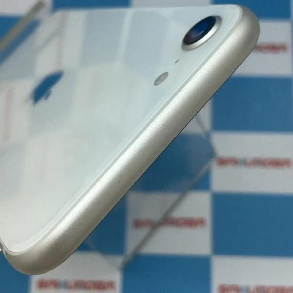 iPhoneSE 第3世代 au版SIMフリー 64GB MMYD3J/A A2782 極美品