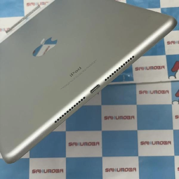 iPad 第6世代 au版SIMフリー 32GB MR6P2J/A A1954