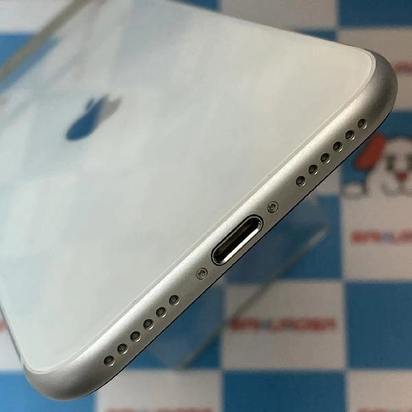 iPhoneSE 第2世代 SoftBank版SIMフリー 64GB MHGQ3J/A A2296 極美品 ホワイト