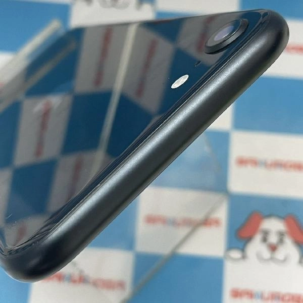 iPhoneSE 第3世代 Apple版SIMフリー 64GB MMYC3J/A A2782 極美品