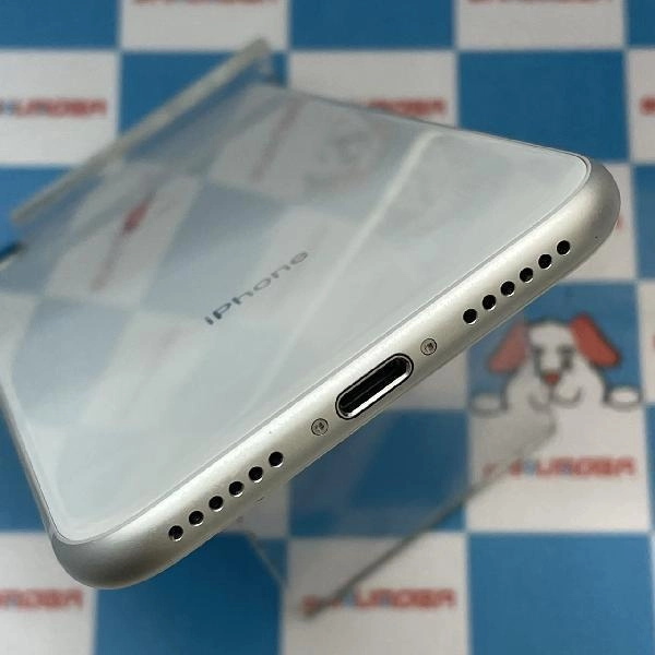 iPhone8 au版SIMフリー 64GB MQ792J/A A1906 極美品 シルバー
