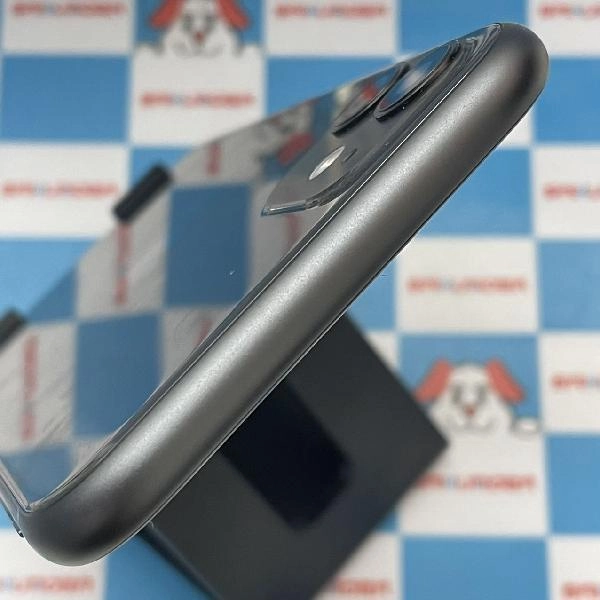 iPhone11 au版SIMフリー 64GB MHDA3J/A A2221 新品同様 ブラック