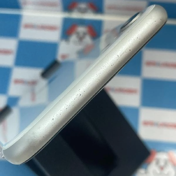 iPhoneSE 第2世代 docomo版SIMフリー 64GB MX9T2J/A A2296 ホワイト