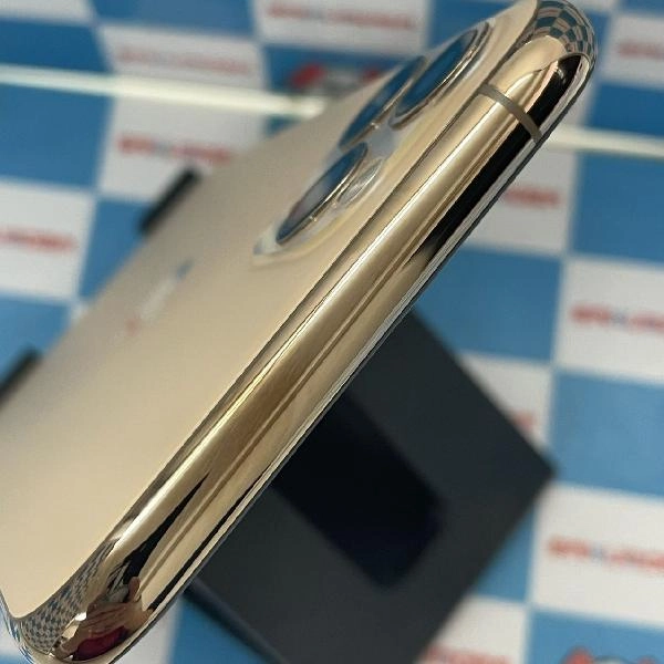 iPhone11 Pro au版SIMフリー 64GB MWC52J/A A2215