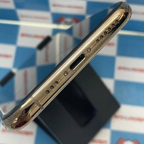 iPhone11 Pro au版SIMフリー 64GB MWC52J/A A2215