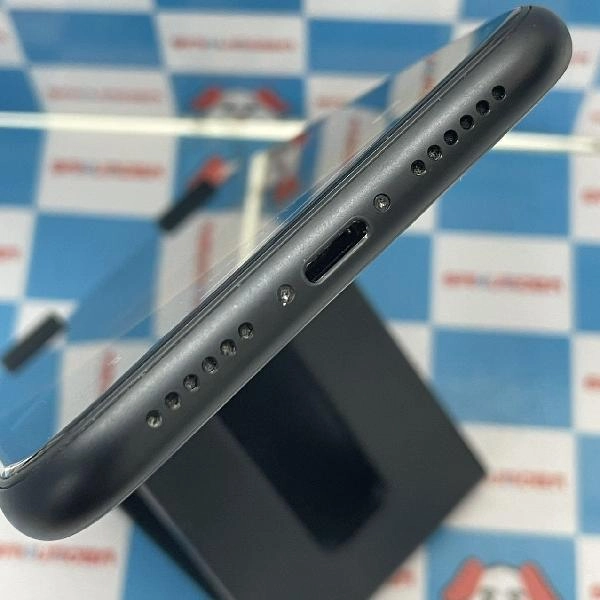 iPhoneXR au版SIMフリー 64GB MT002J/A A2106