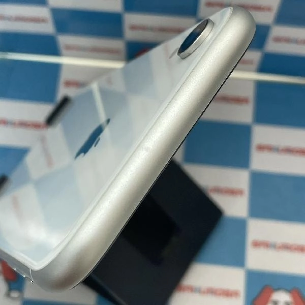 iPhoneXR au版SIMフリー 64GB MT032J/A A2106