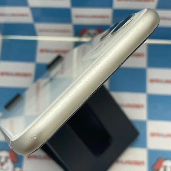 iPhone11 au版SIMフリー 128GB MWM22J/A A2221 ホワイト