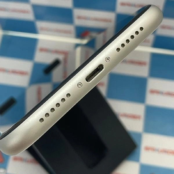 iPhone11 SoftBank版SIMフリー 64GB MWLU2J/A A2221 ホワイト