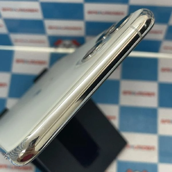 iPhone11 Pro Max docomo版SIMフリー 64GB NWHF2J/A A2218 ジャンク品 シルバー