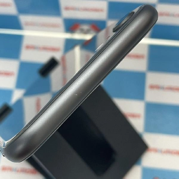 iPhone8 docomo版SIMフリー 64GB MQ782J/A A1906 極美品 スペースグレイ
