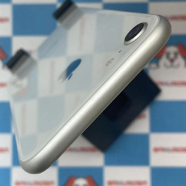 iPhone8 docomo版SIMフリー 64GB MQ792J/A A1906 シルバー