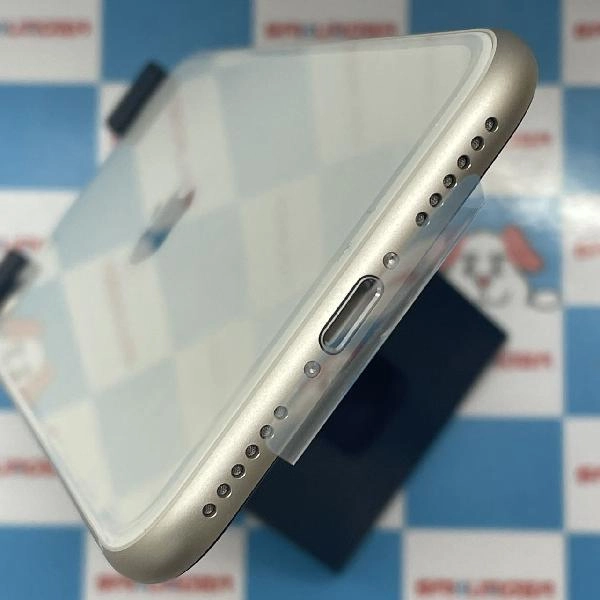 iPhoneSE 第3世代 docomo版SIMフリー 64GB MMYD3J/A A2782 開封未使用