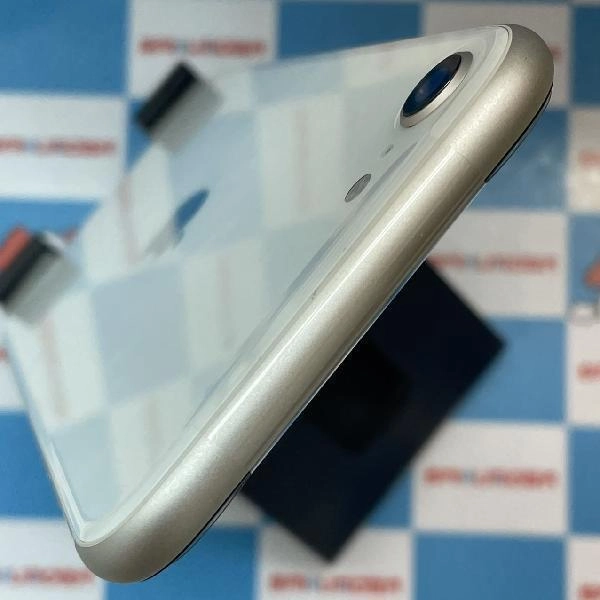 iPhoneSE 第3世代 SoftBank版SIMフリー 64GB MMYD3J/A A2782 開封未使用