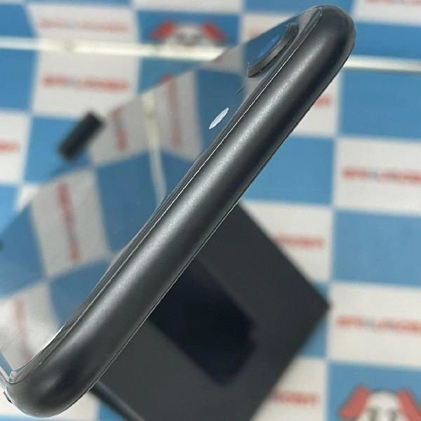 iPhoneSE 第2世代 docomo版SIMフリー 64GB MX9R2J/A A2296 ブラック